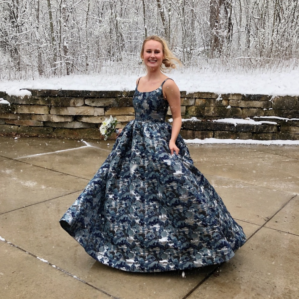 Blue Jacquard Mac Duggal Gown Size 4